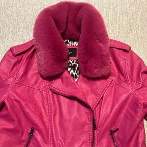 New NEVER WORN Pink Leather Jacket Faux Fur Collar XL